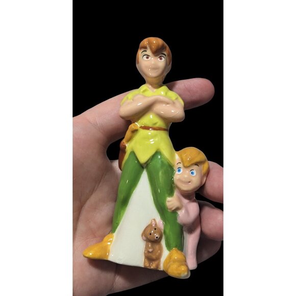 Peter Pan Salt/Pepper Shaker - Picture 4 of 12